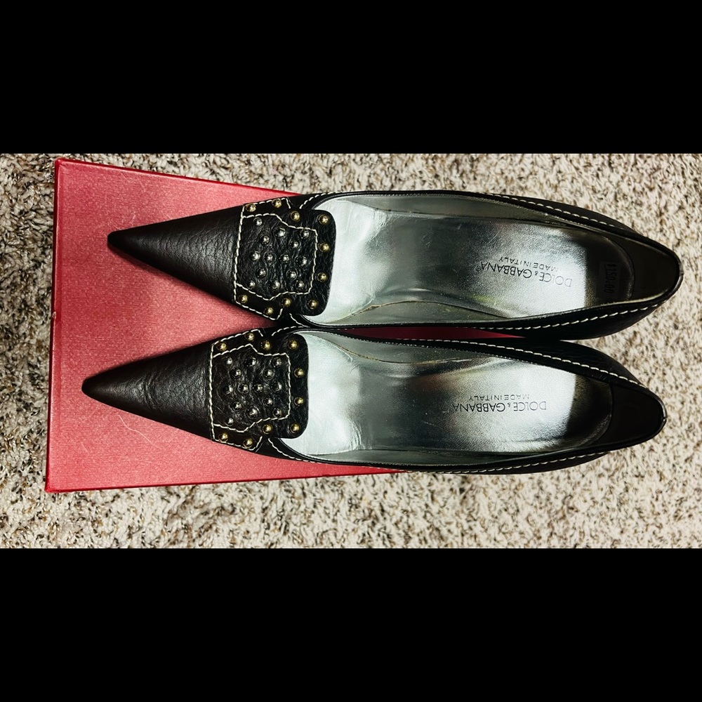 DOLCE & GABBANA STUDDED PUMPS
